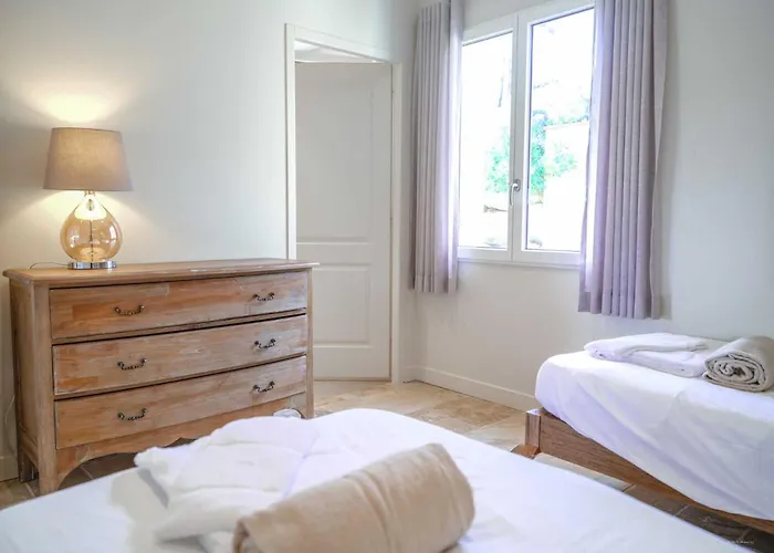 Vila La Durantie - Avec Piscine